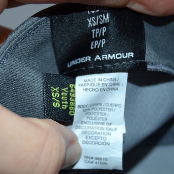 Under Armour Youth Blistering 3.0 Fitted Hat Gray Size XS/S - Picture 8 of 10